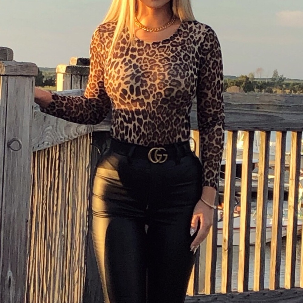 NEW🔥 Sheer Leopard Long Sleeve Bodysuit🧡